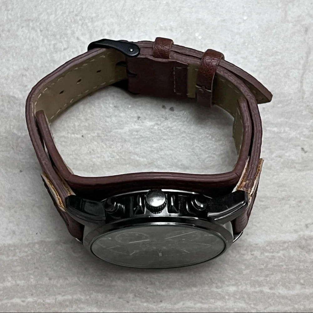 Mens Wristwatch - Picture 15 of 15